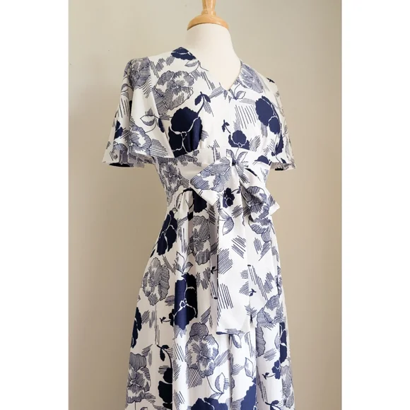 70s White & Blue Floral Print Flutter Sleeve Feminine 1970s Empire Maxi Dress - Picture 9 of 16